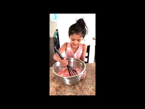 dhriti cooking strawberry readymade cake