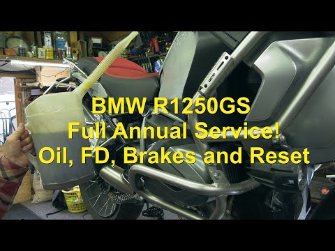BMW R1250 GS-A Annual Service! Oil, Final Drive, Brake Flush and Reset!