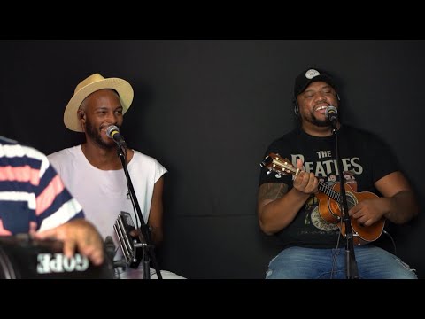 EDB Acústico | Cabelo Pixaim/Deixa Clarear