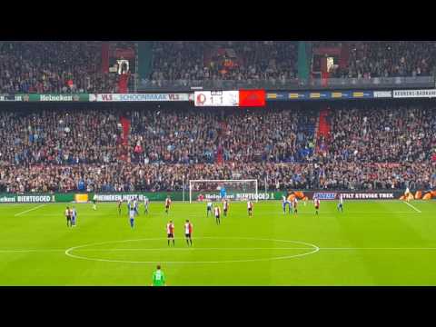 Feyenoord - Heerenveen: 30-10-2016 de 2-1 van Rick Karsdorp
