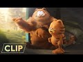 The Garfield Movie 2024 Hopping The Train Chris Pratt Nicholas Hoult Harvey Guillén