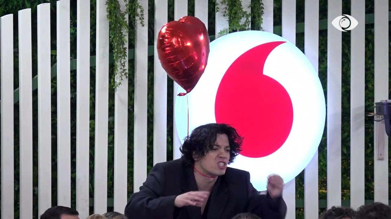 “O teatër në formë njeriu”/ Selin debaton me Malin: Fol me Livian, ndoshta ta gjen…