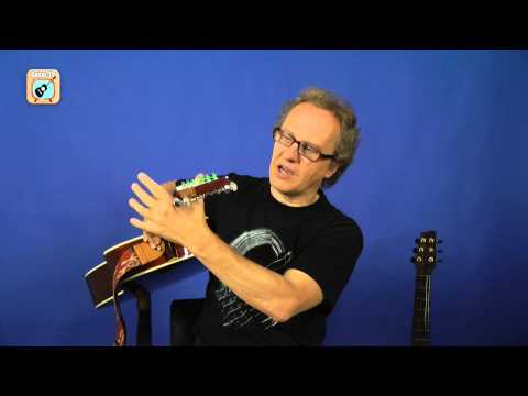 Warum fällt mir der D-Griff so schwer, obwohl ich lange Finger habe?  • 100 Tipps zum Gitarre lernen