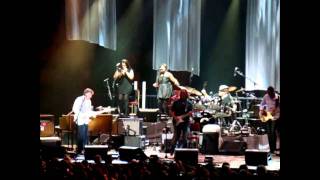 RUN BACK TO YOUR SIDE Eric Clapton &amp; Steve Winwood Paris Bercy 2010 may 25