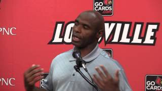 preview picture of video 'Charlie Strong Temple Pre-Game 9-30-2013'