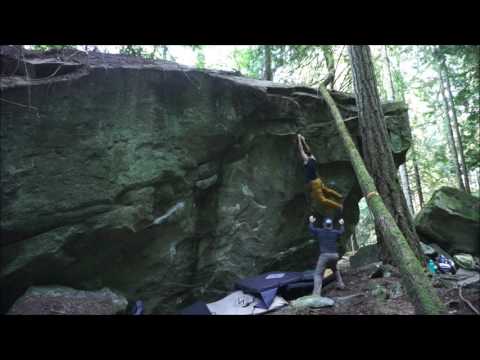 Monkey Rail v6 - Duncan Boulders in BC