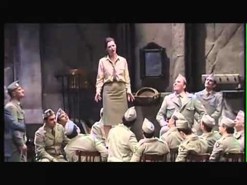 PATRIZIA CIOFI Rataplan 'La fille du regiment' Donizetti