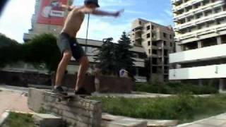 preview picture of video 'moldova 2009 summer skate'