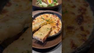 O'Malley's Irish Pub onboard Sun Princess - Good Food, Good Fun, Great Craic