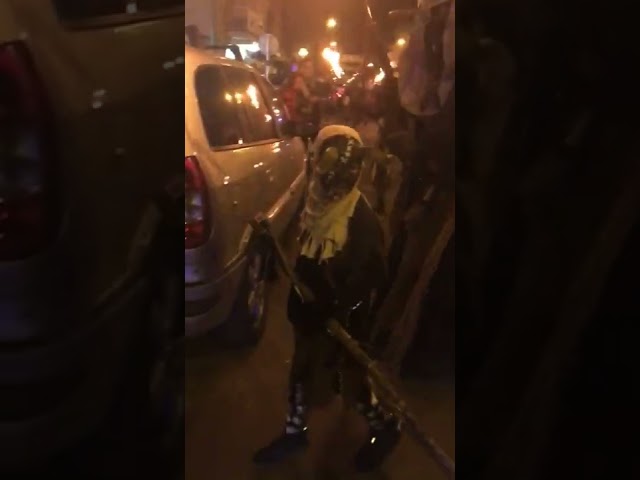Vídeo relacionado con Dimonis de Mallorca: Mask Collection for Festivities Sudadera con Capucha