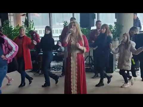 Тони Войводова и орк. Родопско настроение - Родопска китка | Toni Voyvodova & Rodopsko nastroenie