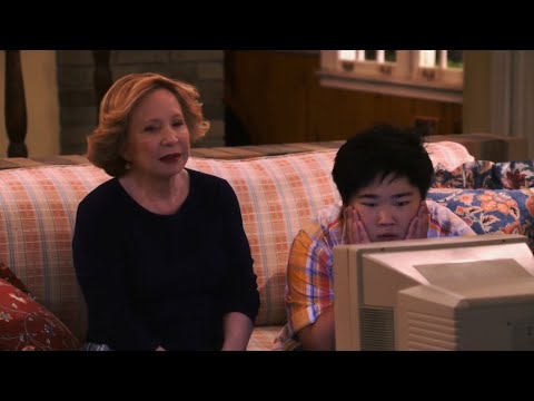 Ozzie tells Kitty he’s gay | That 90’s Show