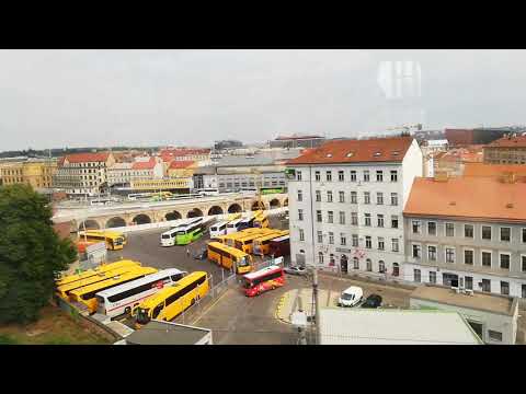PRAGUE Flórenc, Karlín, výhled z vlaku na trati 011 směr Praha hl. n.
