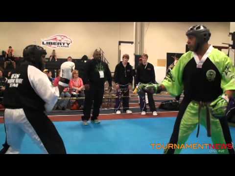 Carlos Tearney vs Michael Tull at Grand Slam Open 2012