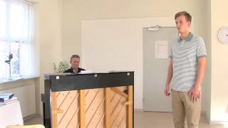 David Lowe teaches countertenor 18-year-old Frederik (Masterclass 2011 at Den Jyske Sangskole)