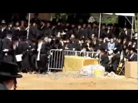 Hanochas Even Hapinah In Skver For Building In Name Of Machnovka Rebbe - Tishrei 5774