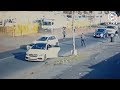 Smart driver outmanoeuvres armed robbers