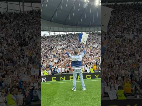 Never getting bored of this song 🕺