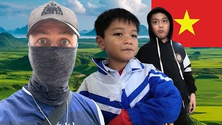 Vietnamese Kid Saves us on the Road to China 🇨🇳