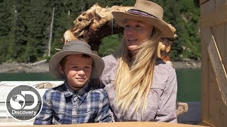 Singer Jewel Teachers Her Son Alaskan Values | Alaska: The Last Frontier