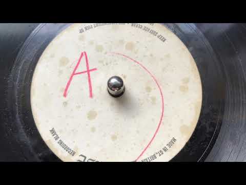 Unknown 80's Dubplate with Version & 2 Dubs, Roots, name it ?