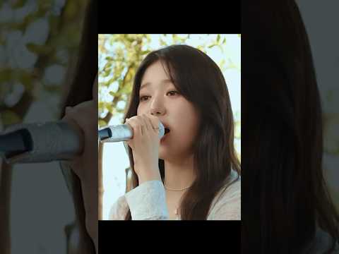 Pharita and Rora’s beautiful live vocals. Rora’s iconic D5 in Hot Sauce. #shorts #rora #pharita