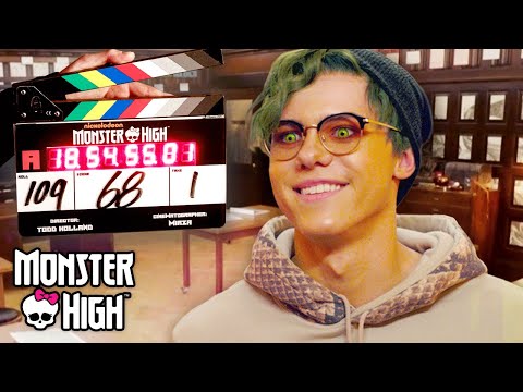Thumbnail of the video: Boo-hind the Scenes Set Tour of Monster High: The Movie!