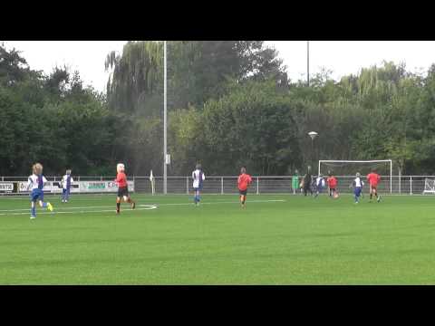 21 sept 2013 Benschop D1 - VV De Meern D4 com 5-3 Overtreding op Musie. Penalty!
