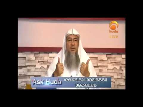 Is it obligatory to recite another Surah after Fateha? - Sheikh Assim Al Hakeem