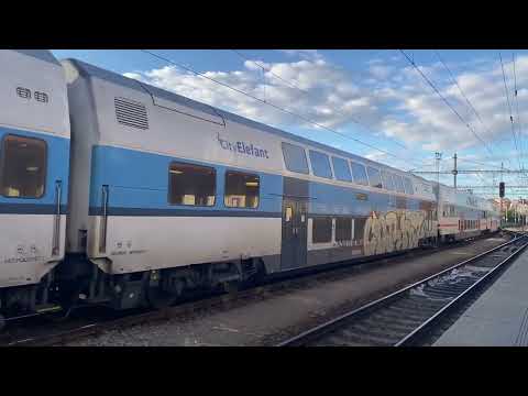 Os 2551 /Linka S9/ - Praha hl. n. - Benešov u Prahy