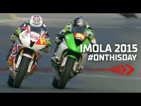 EPIC BATTLE between Razgatlioglu and Caricasulo | #OnThisDay in 2015 at Imola