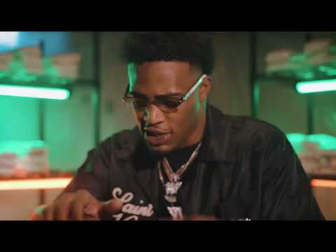 YWM Flyaa - 1000 Pounds