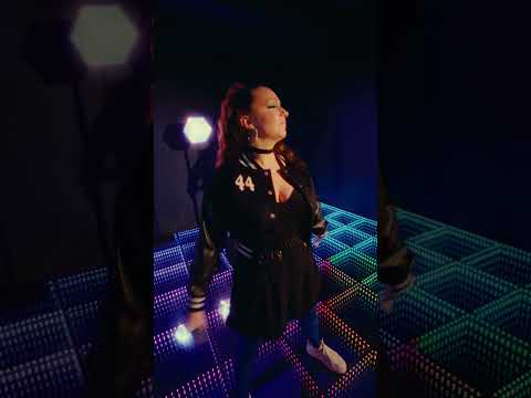 Greta Dainuoja #2