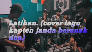 Download lagu Kapten-janda beranak dua😁 mp3 Download lagu Kapten-janda beranak dua😁 mp3