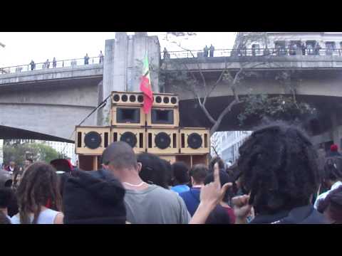 REUNION OF DUB 2014 - DESKAREGGAE  - 11 de 15