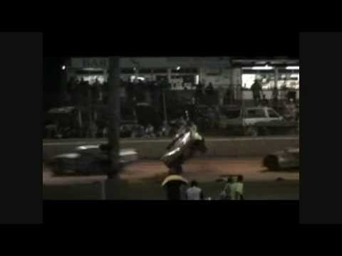 Dempsie Pails Crash Gympie 24.1.2009.wmv