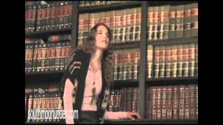 Fall Clothing Trends 2010: South Moon Under