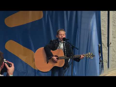 Mason Ramsey sings Lovesick Blues