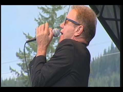 Oysterband - Walking Down The Road With You - Salmon Arm's Roots & Blues Festival
