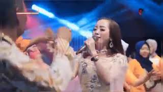 Download lagu HARAPAN HAMPA ~ ANGEL EMITASARI OM ADELLA LIVE IN JOMBANG 2020 mp3