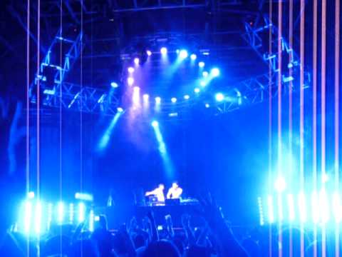 KhoMha y Eddy Karmon@ armin van buuren medellin