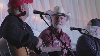 Bobby Pinson writes a song on the spot