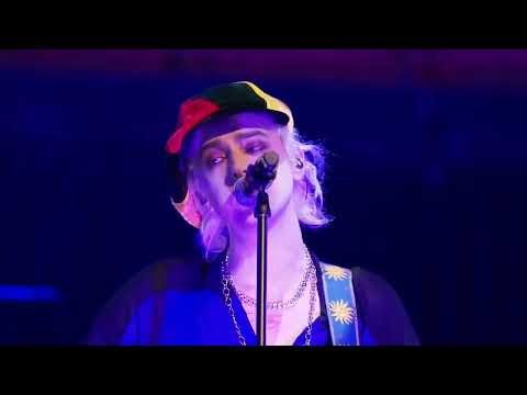 Benito Cerati   En Remolinos · Fantasma   Viajando En La Luz 2022