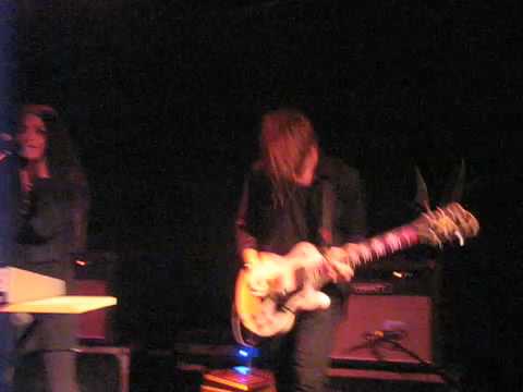 School of Seven Bells "Prince of Peace" (live)