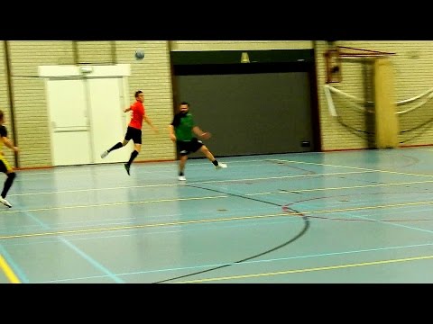 1e helft Futsal Dragten 1 - Futsal Marum 1   vrijdag 11 september 2015