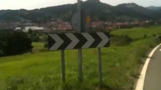 preview picture of video 'video1.mov: Camino del Norte, day 5, Zenaruzza - Gernika'