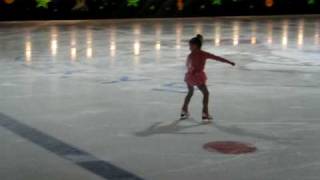 preview picture of video 'Figure Skating Sharlie Aspirot Patinage Artistique 5 ans Spectacle de Paspébiac Etape 3'