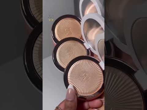 Snowflake Makeup Must-Have: Glow Seeker Highlighter ❄️✨ #wintermakeup #holidaymakeup #glowymakeup