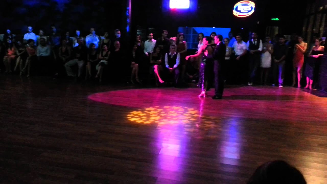 Neri Luciano PILIU & Yanina Valeria QUIÑONES, Sinergia Tango Meeting, 05-10-2012, 2/4