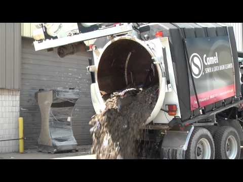Camel 1200 with Tilt-Ejection Unloading